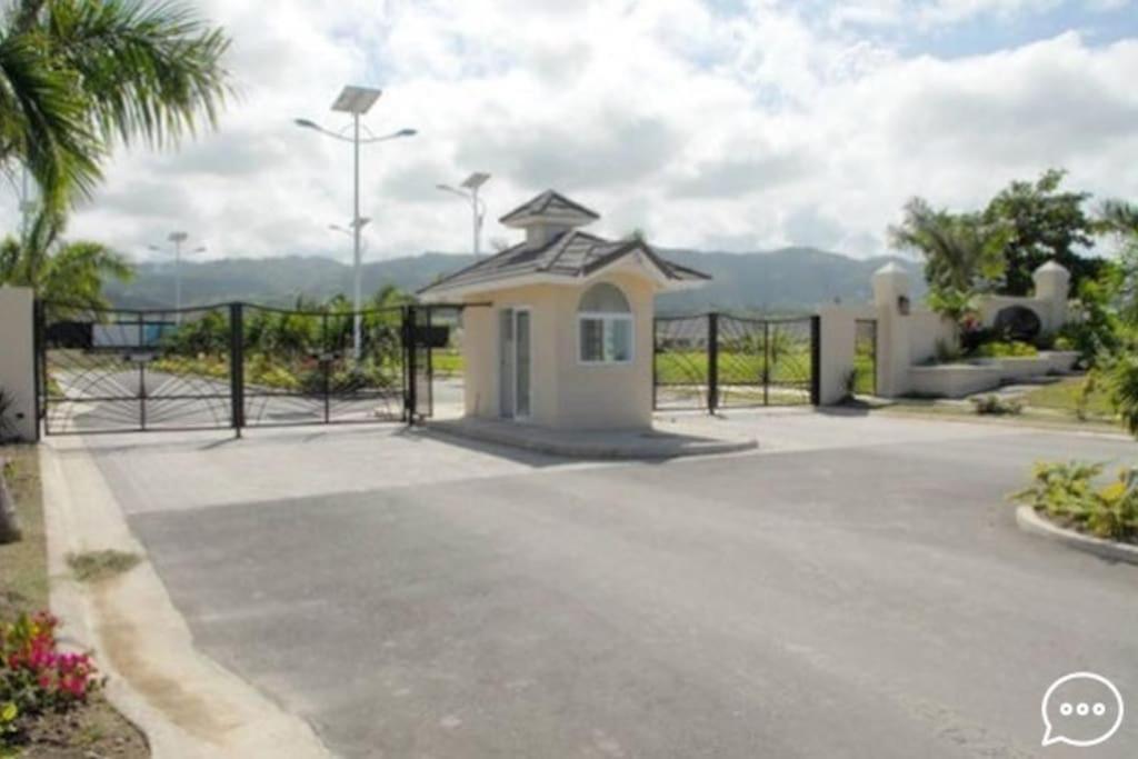Villa @ The Palms Priory المظهر الخارجي الصورة